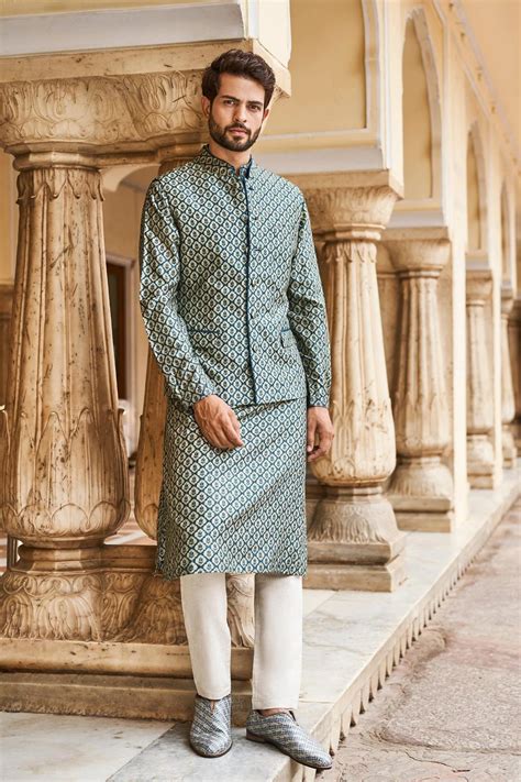 shoe with sherwani